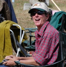 Pit_crew_Kathie72.jpg (9138 bytes)