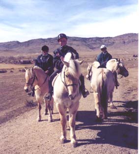 trailride2.jpg (104357 bytes)